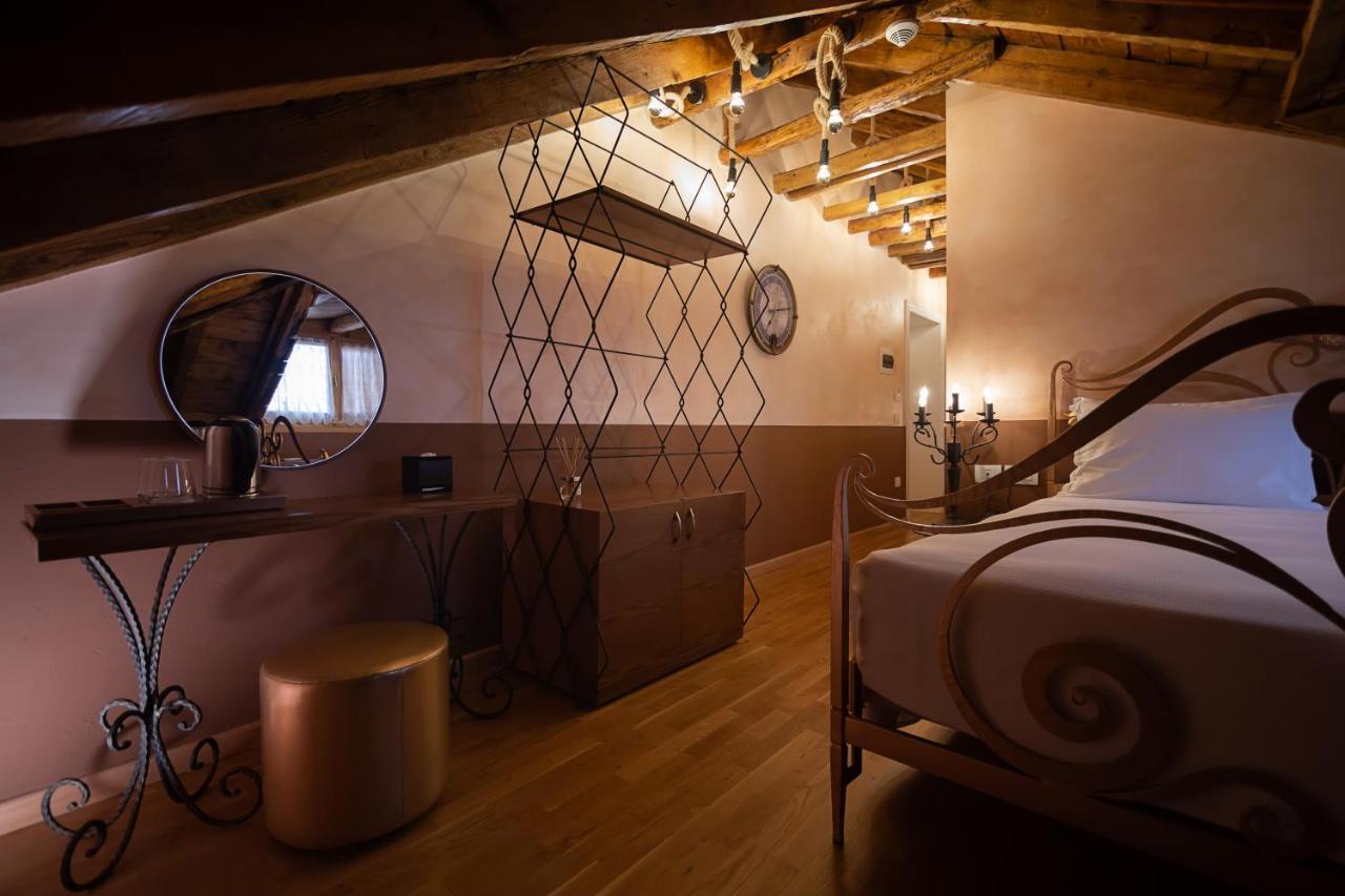 Tresor Art Boutique Hotel Корча Екстериор снимка