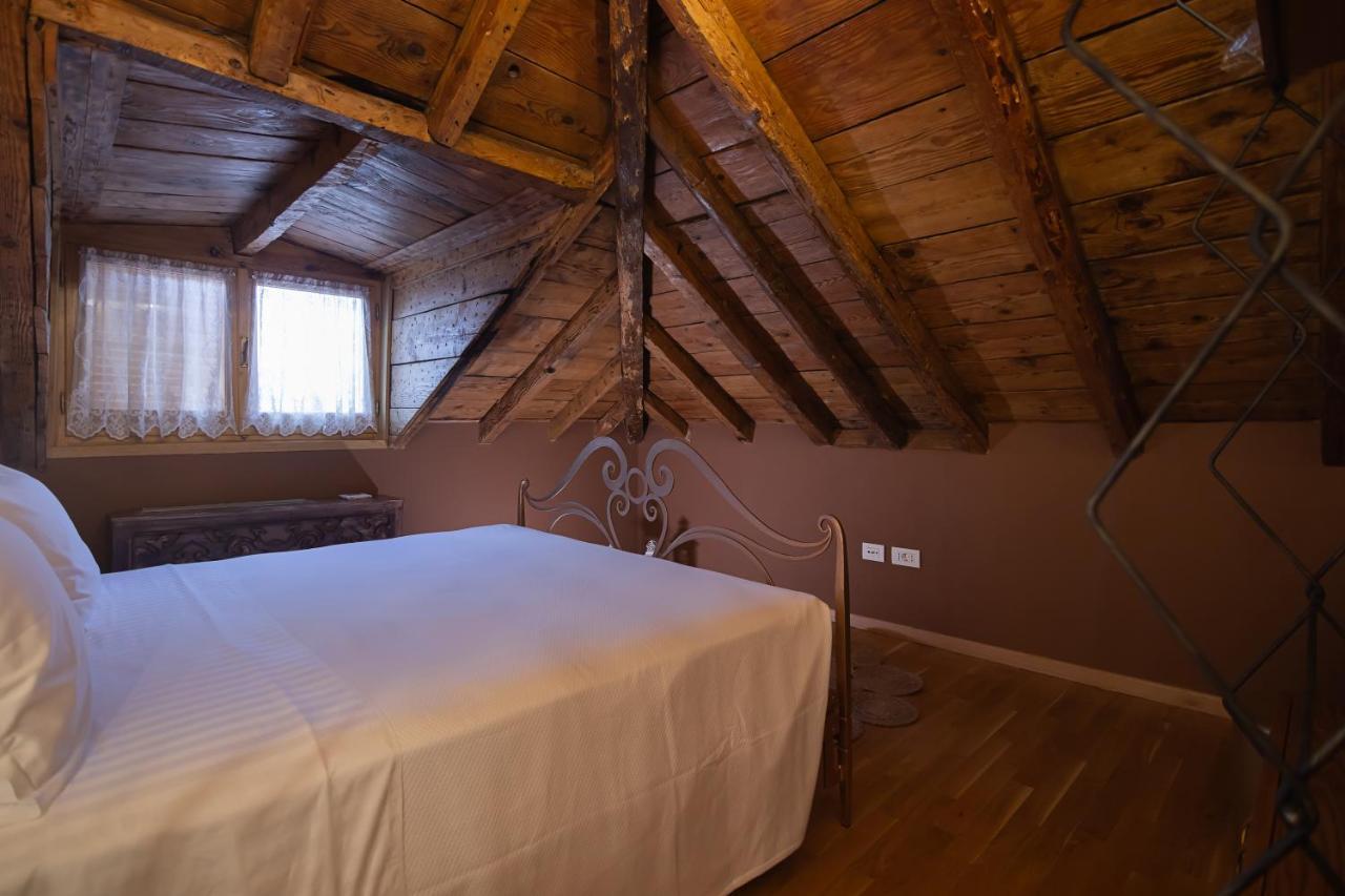 Tresor Art Boutique Hotel Корча Екстериор снимка