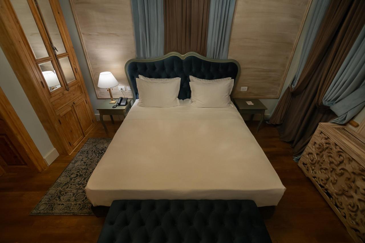 Tresor Art Boutique Hotel Корча Екстериор снимка