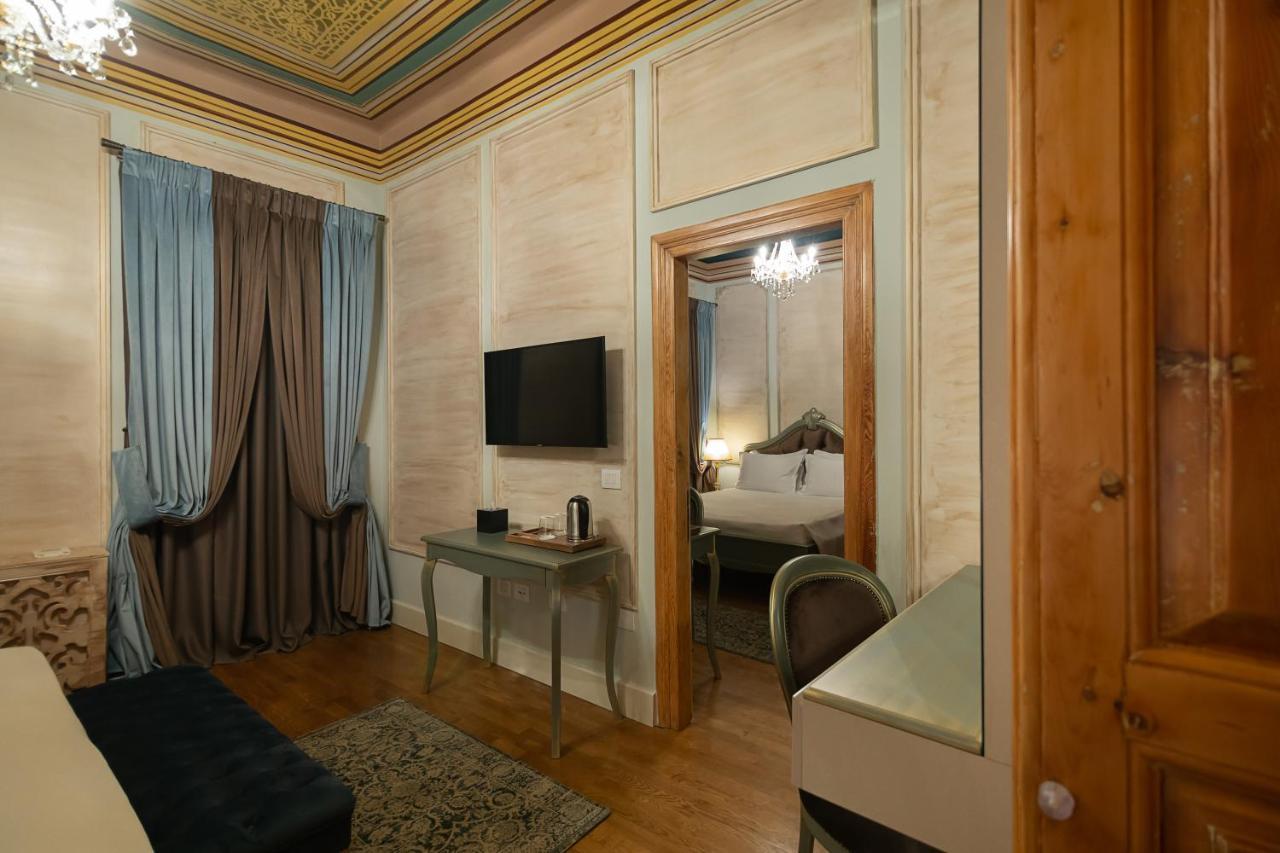 Tresor Art Boutique Hotel Корча Екстериор снимка