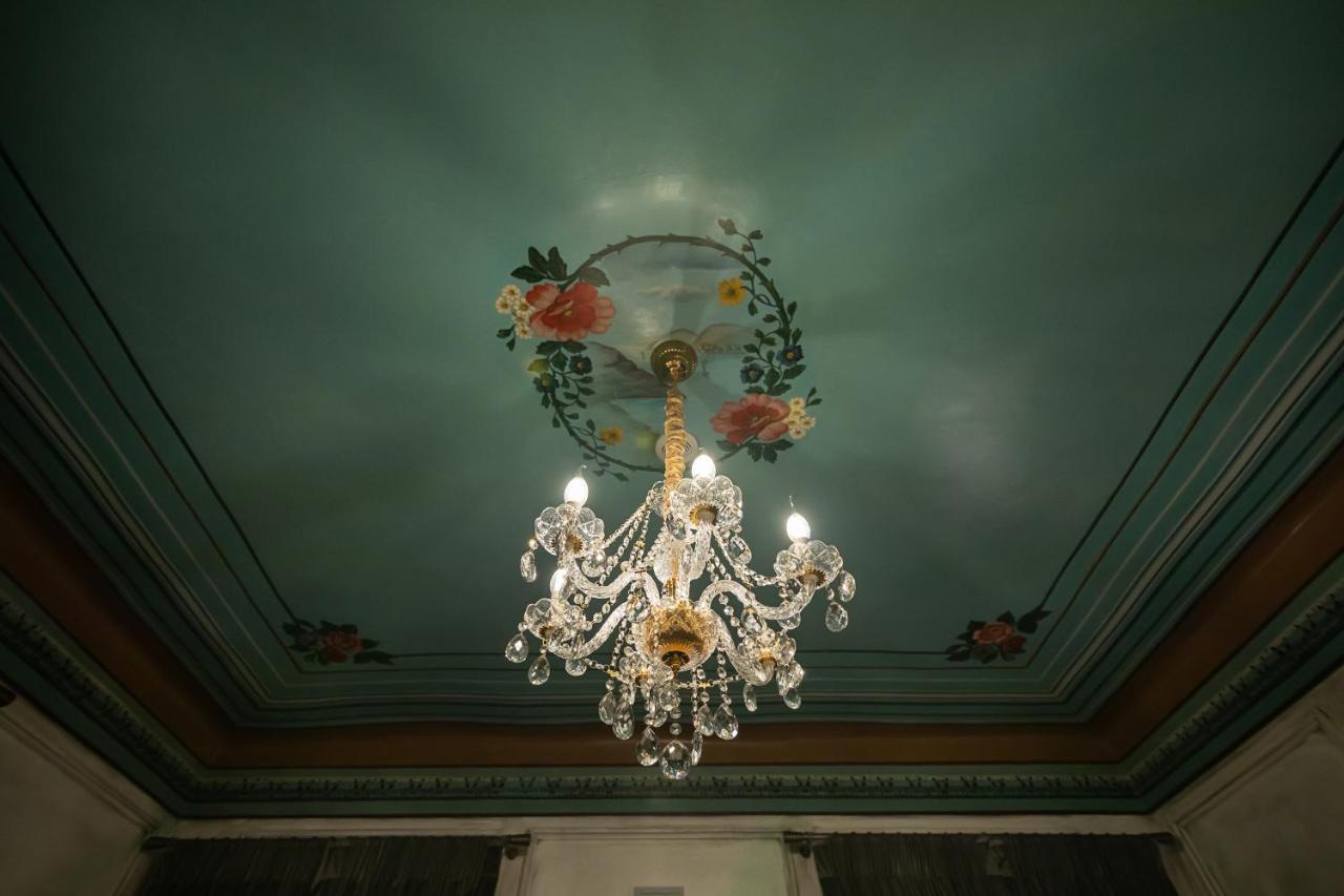 Tresor Art Boutique Hotel Корча Екстериор снимка