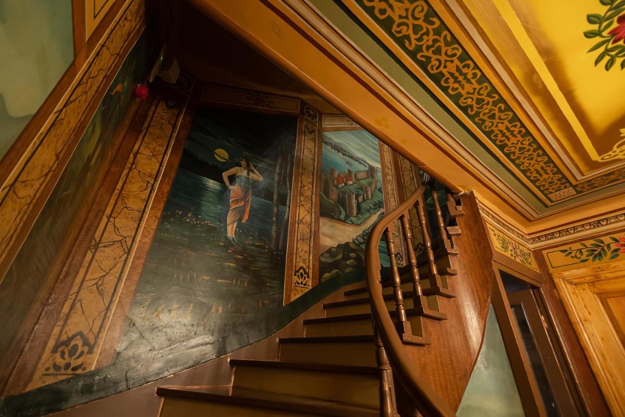 Tresor Art Boutique Hotel Корча Екстериор снимка