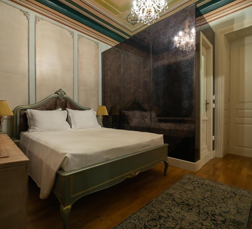 Tresor Art Boutique Hotel Корча Екстериор снимка