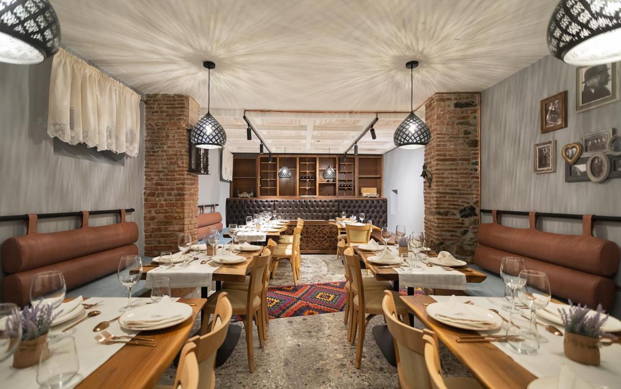 Tresor Art Boutique Hotel Корча Екстериор снимка