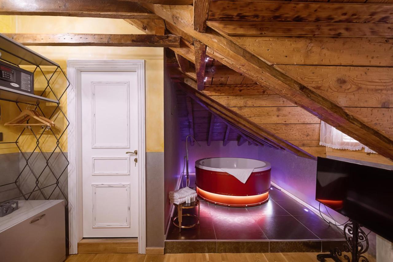Tresor Art Boutique Hotel Корча Екстериор снимка