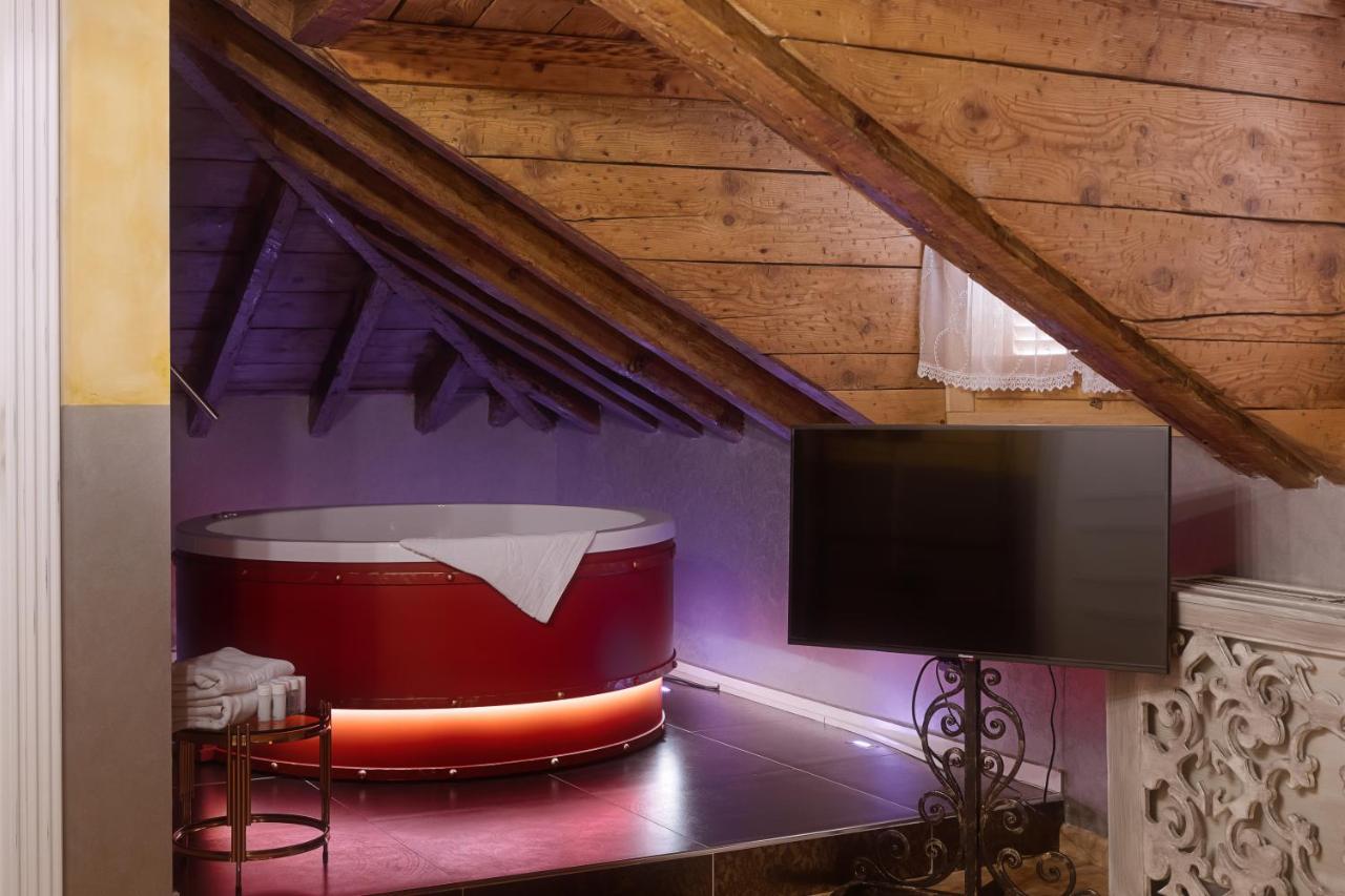 Tresor Art Boutique Hotel Корча Екстериор снимка